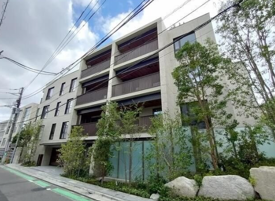 ウェリス代官⼭猿楽町テラス