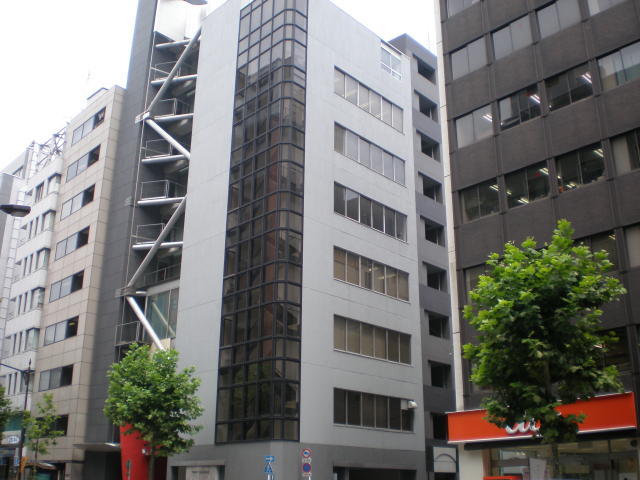 トミービル