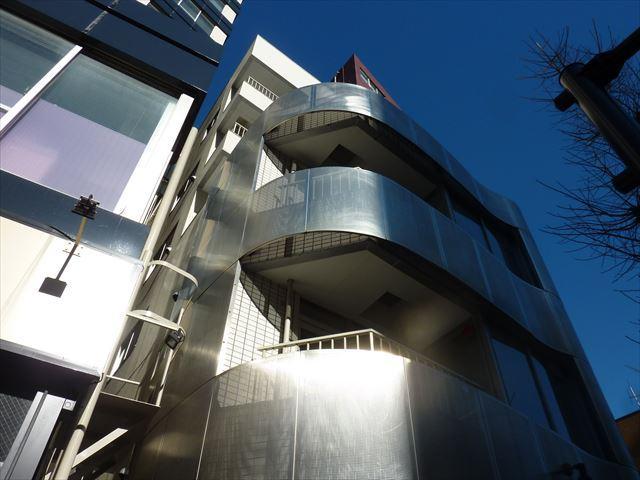 尾家ビル