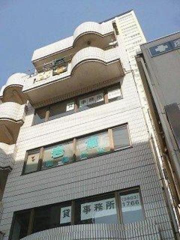 クレスト秋山