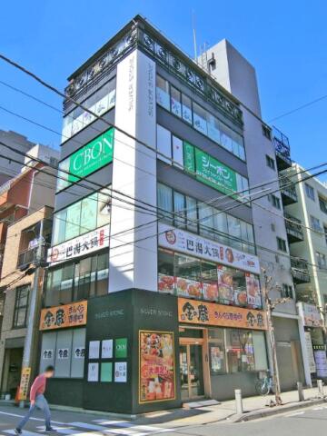 シルバーストンビル