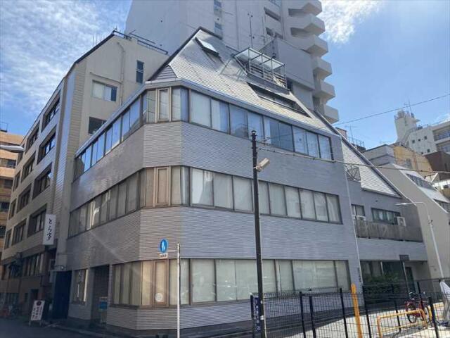 鈴やビル