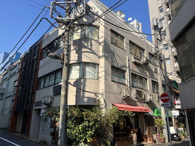 ＣＵＢＥ飯田橋ビル